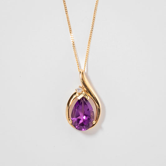 Amethyst Pendant Necklace in 10K Yellow Gold