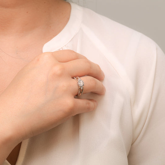 Diamond Cluster Ring in 10K Yellow and White Gold (0.25 ct tw)