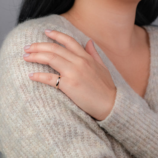 Low Dome Comfort Fit Wedding Band in 10K Yellow Gold (3MM)