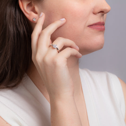 10K White Gold Diamond Promise Ring (0.25 ct tw)