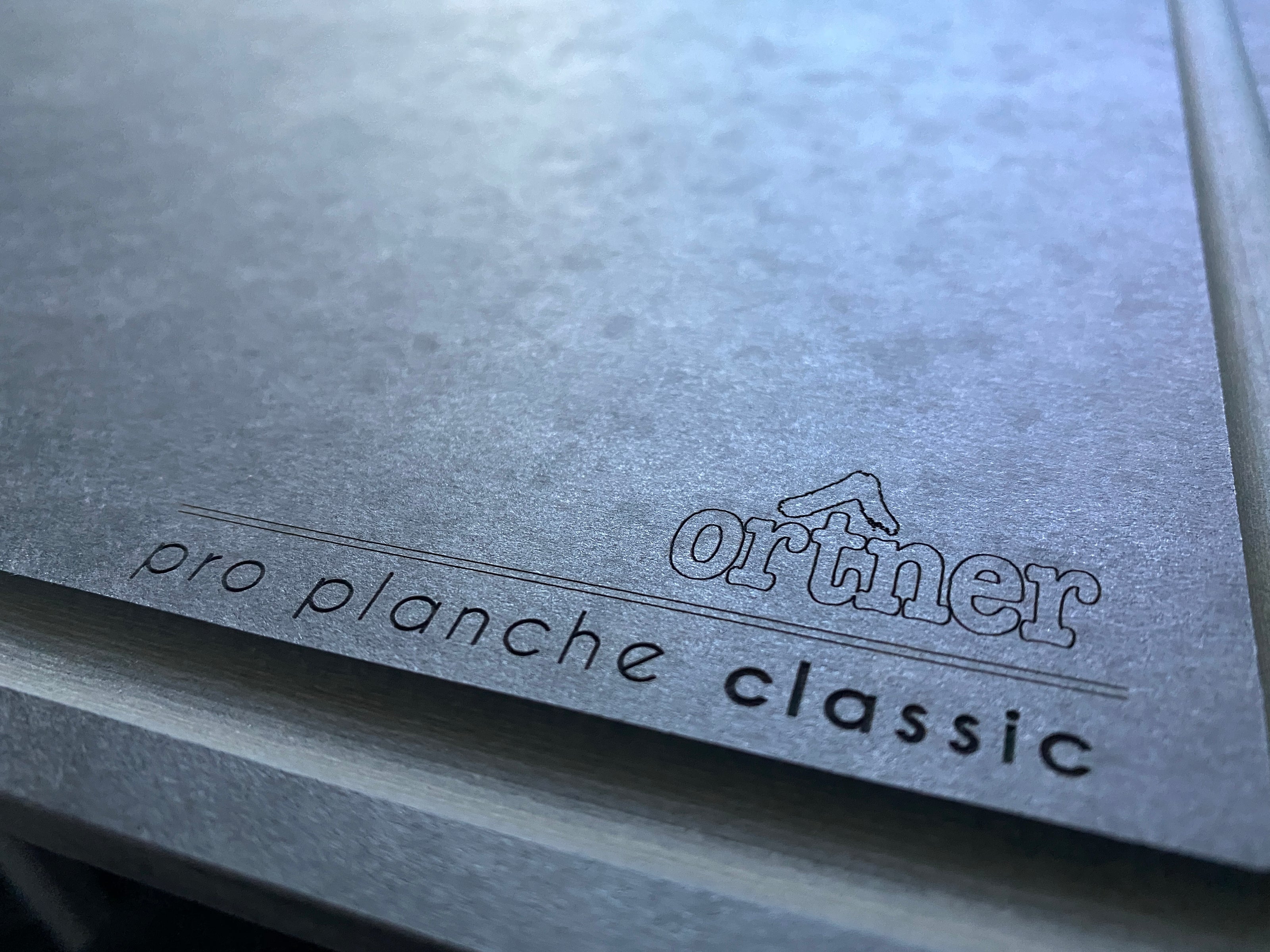 pro planche classic Gravur Firmenlogo