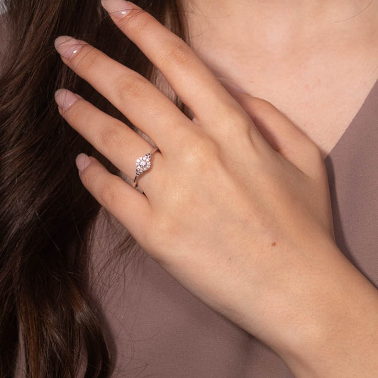 Diamond Cluster Ring in 10K White Gold (0.14 ct tw)