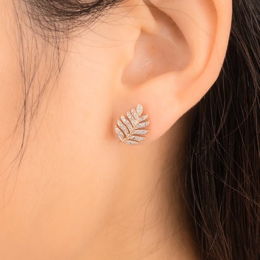 Diamond Leaf Stud Earrings in 10K Yellow Gold (0.13 ct tw)