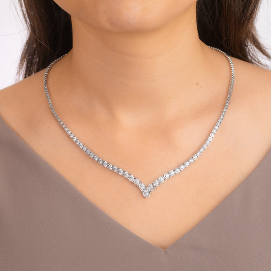 Diamond Cluster V Necklace in 14K White Gold (3.00 ct tw)