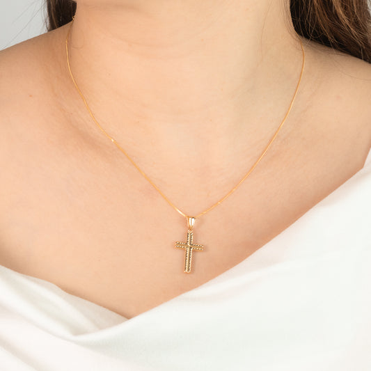 Cross Pendant in 14K Yellow Gold