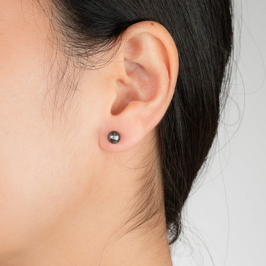 6-6.5mm Black Cultured Pearl Stud Earrings in 14K Yellow Gold