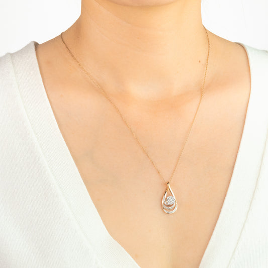 Diamond Cluster Necklace in 10K Yellow and White Gold (0.10 ct tw)