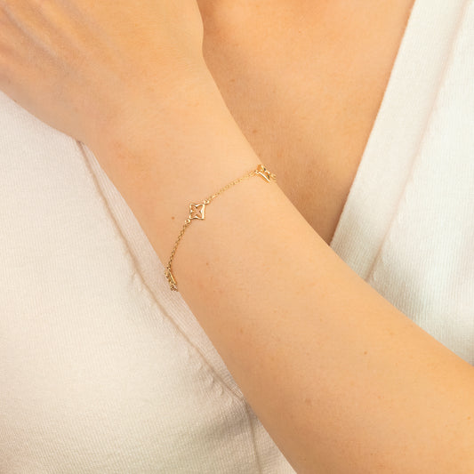 Flower Bracelet in 10K Yellow Gold
