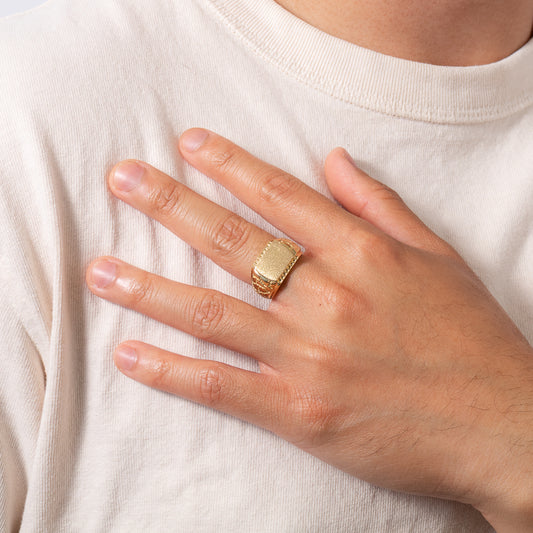 Men’s Rectangular Signet Ring in 10K Yellow Gold