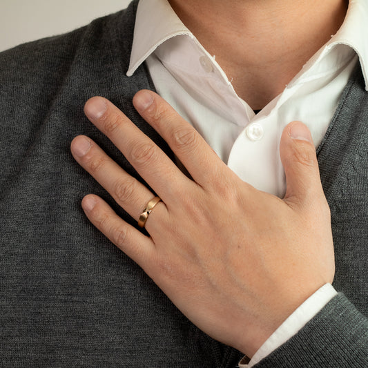 Men's Point Ring in 10K Yellow Gold