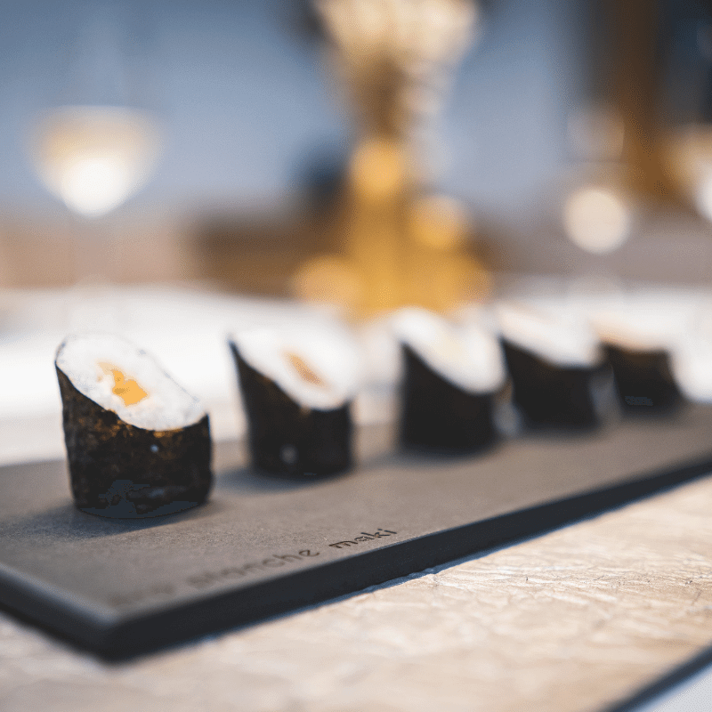 pro planche maki mit Sushi